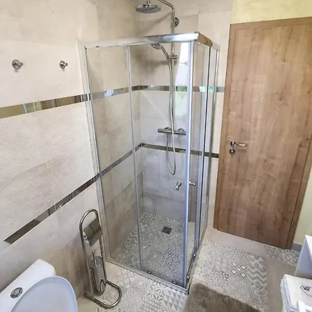 Casa Perla בית הארחה