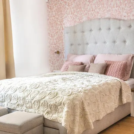 Casa Perla בית הארחה