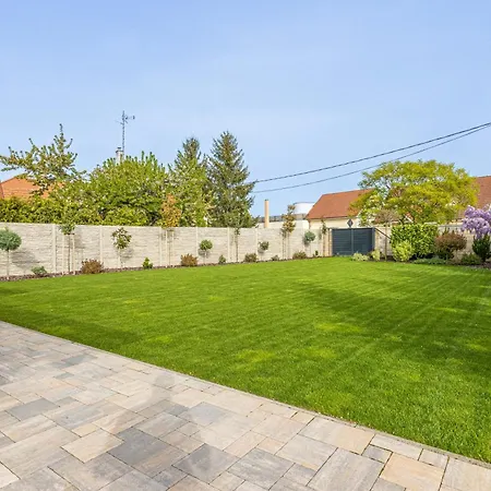 Casa Perla Pensionat 3*